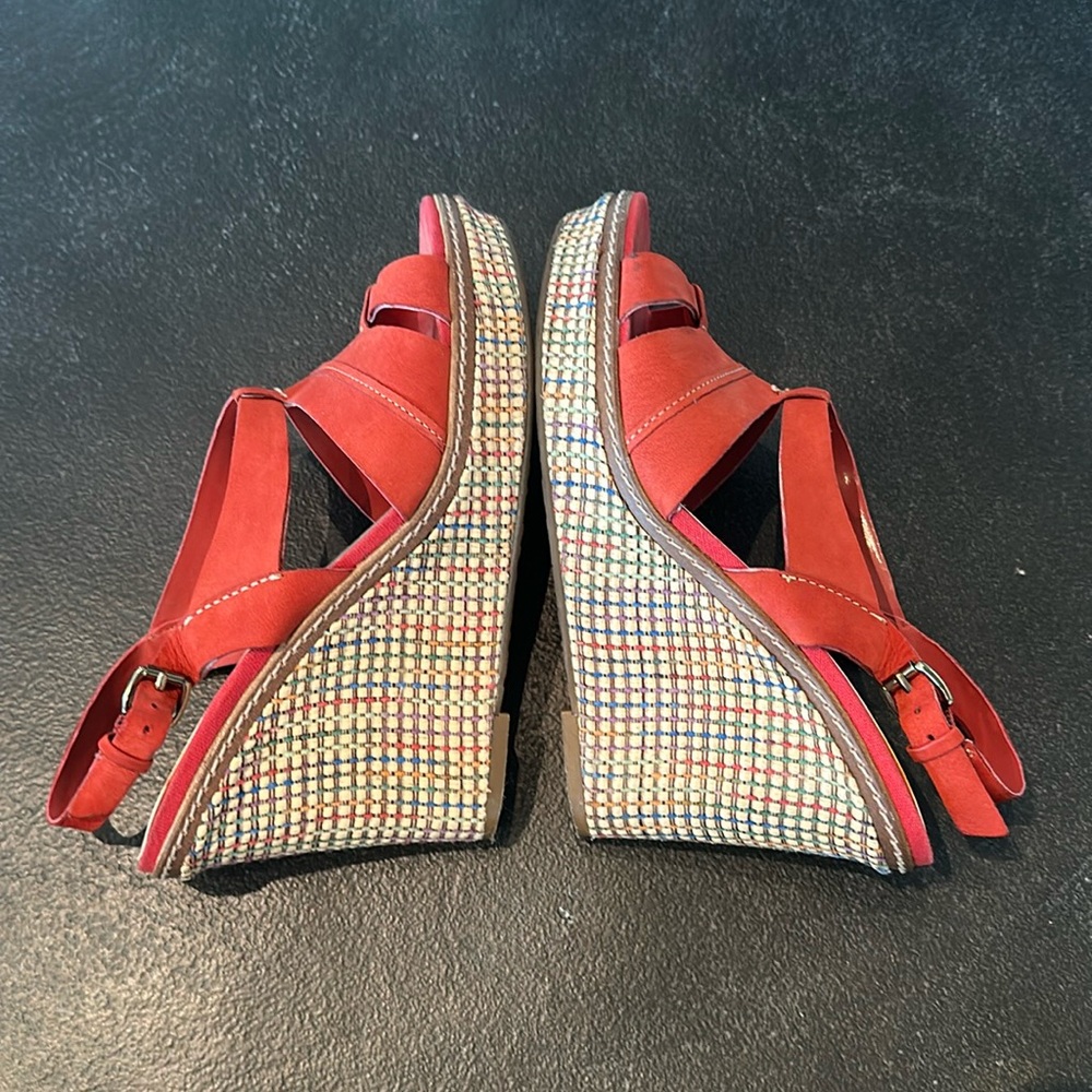 Anne Klein Wedge Sandals - Picture 5 of 8